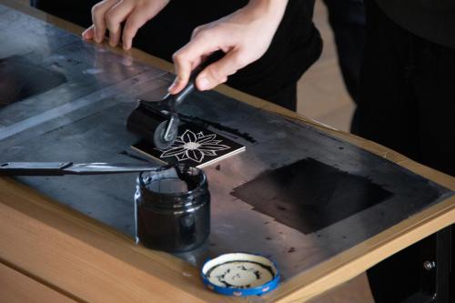 Linoryt: Kiedy cięcie zamienia się w kreację