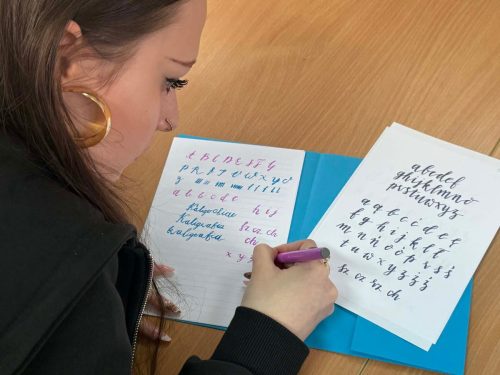 Pióra w dłoń i… zaczęło się czarowanie liter!