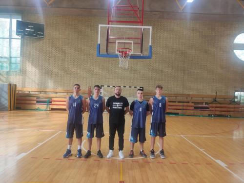 III miejsce Koszykarzy 3x3