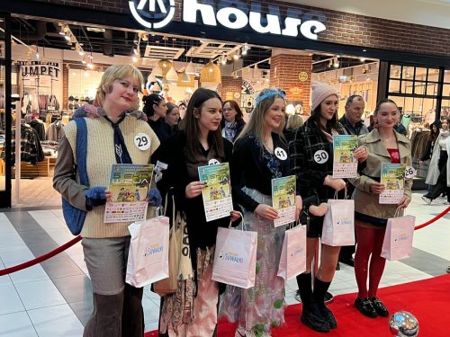 EKO Moda: kiedy stare spodnie stają się gwiazdą wybiegu